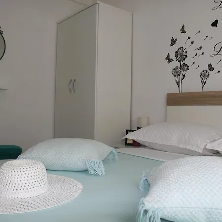 Apartament Mare