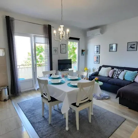 Apartament Mare